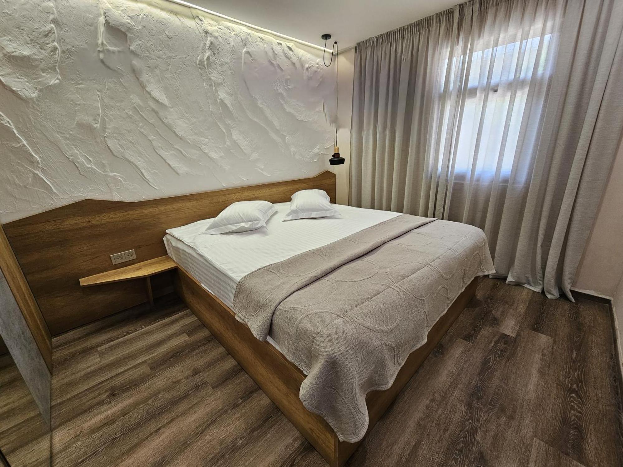Отель курортный кросс 4*