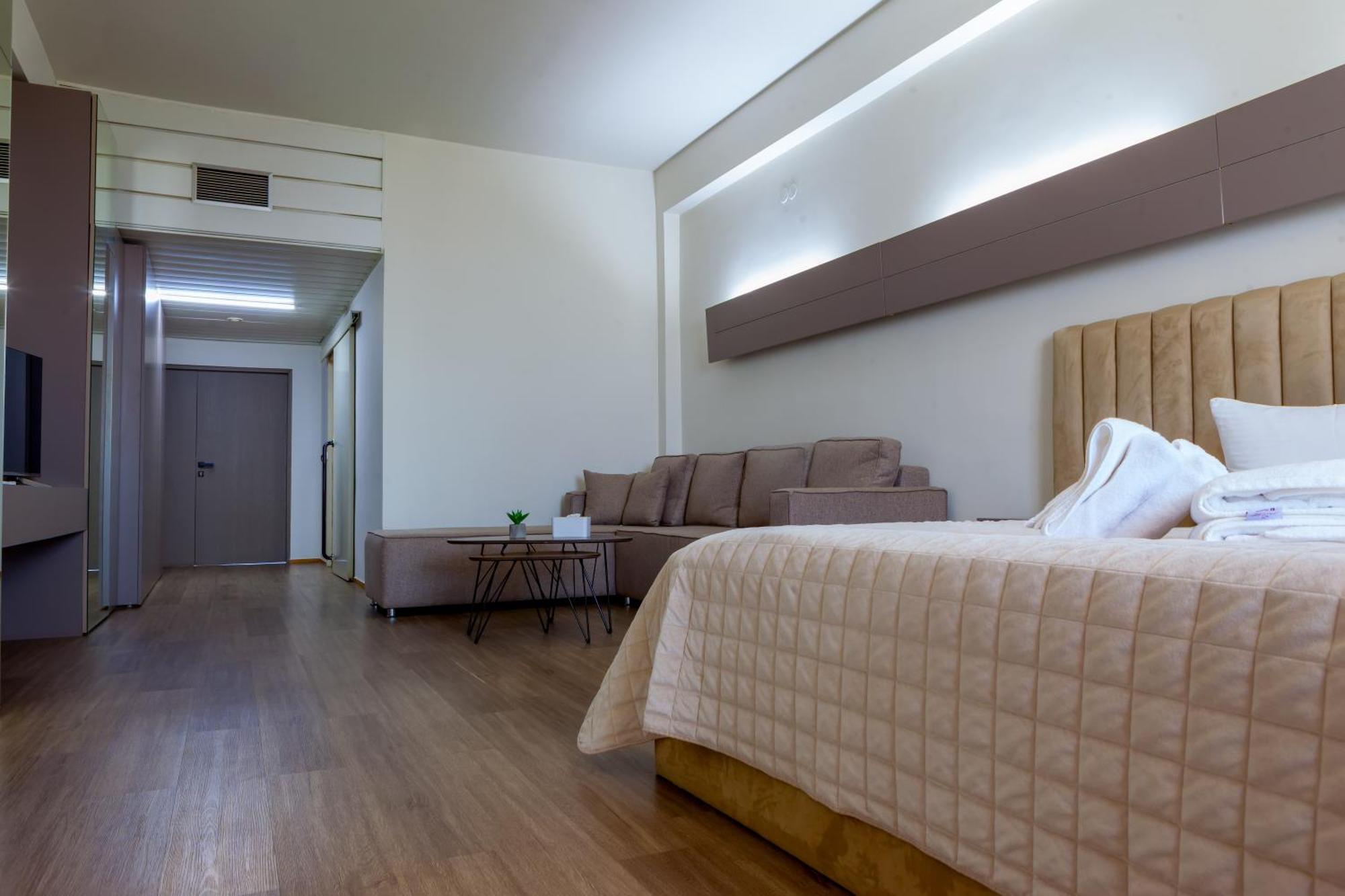 Отель курортный кросс 4*